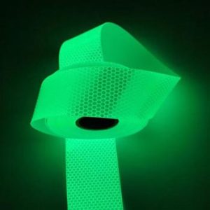 Luminous and reflective lattice strip