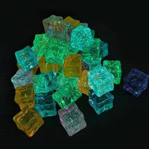 Luminous resin ice cubes
