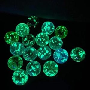 Luminous coloured glaze beads