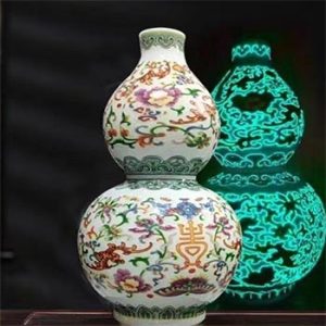 Glow in dark porcelain gourd bottle